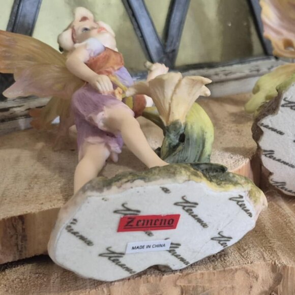 Romantic Fairies Figurine - Vintage 2001 - Fairy Boy Pixie Trinket - Picture 4 of 6